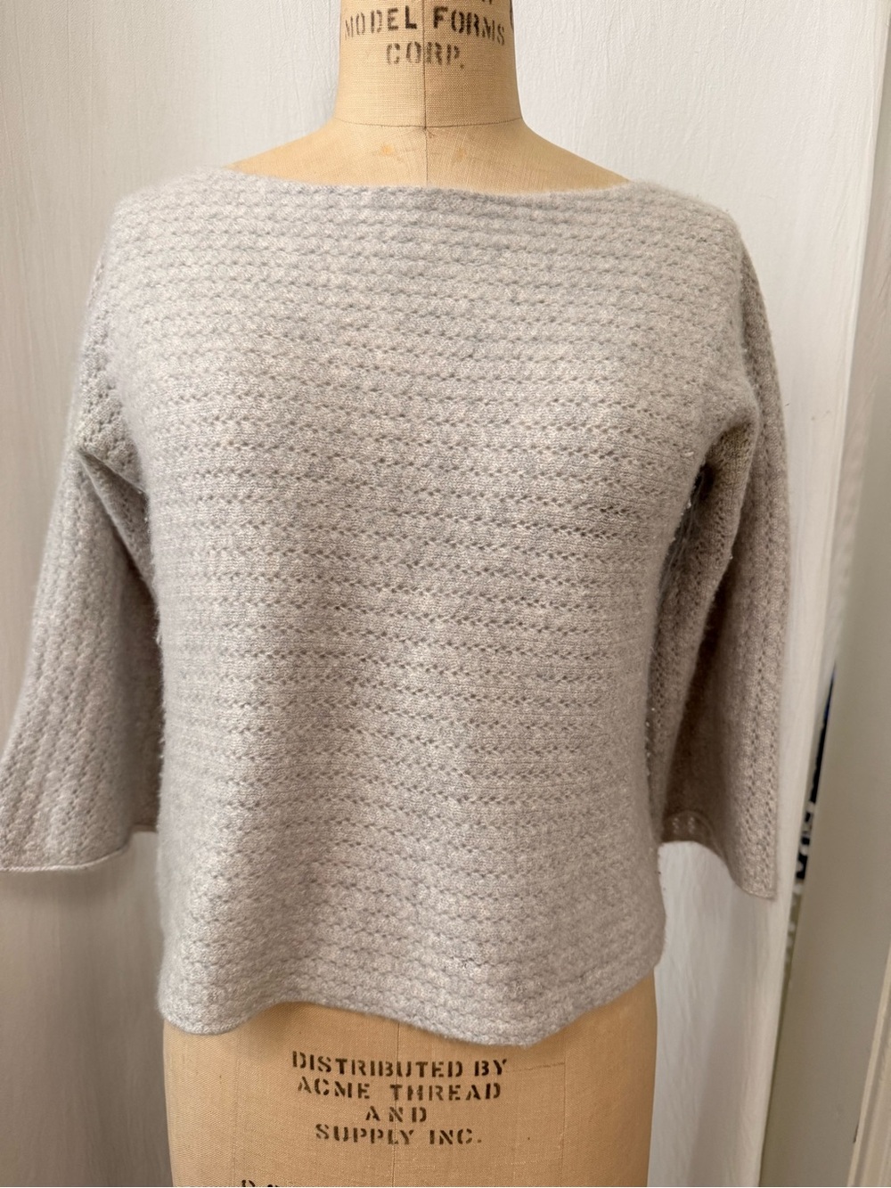 Garnet Hill, Pointelle Knit Cashmere Sweater, Crop, 3/4 Bell Sleeve, sz S